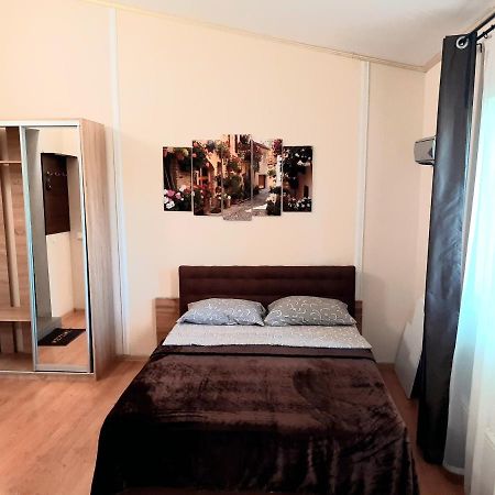 Studio Apartments In Center Mini 5 Поверх Без Ліфту Iwano-Frankiwsk Exterior foto