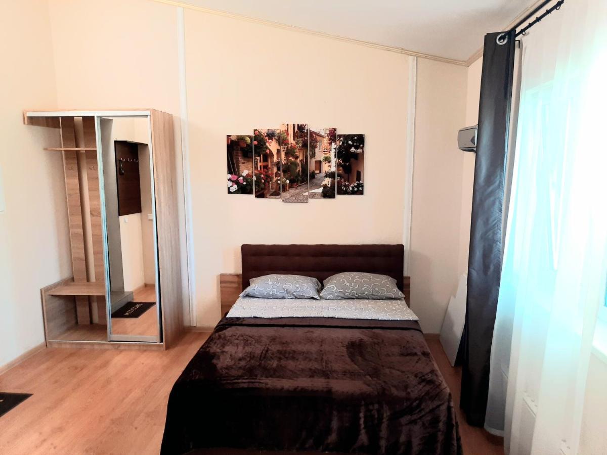 Studio Apartments In Center Mini 5 Поверх Без Ліфту Iwano-Frankiwsk Exterior foto